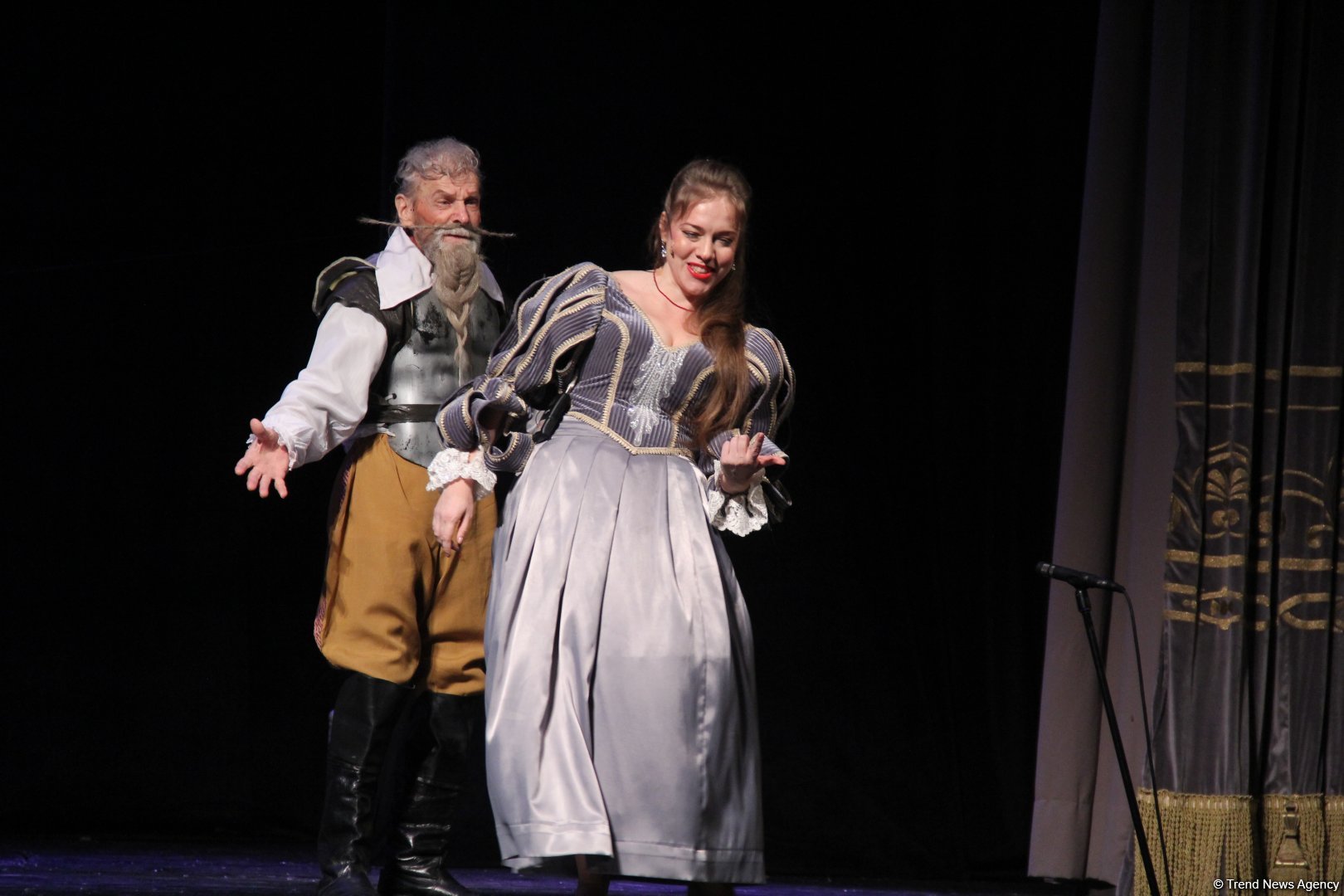 Феерический юбилей Юлия Гусмана в Баку отметили красочным спектаклем "Не бойся, мы с тобой!" (ВИДЕО, ФОТО)