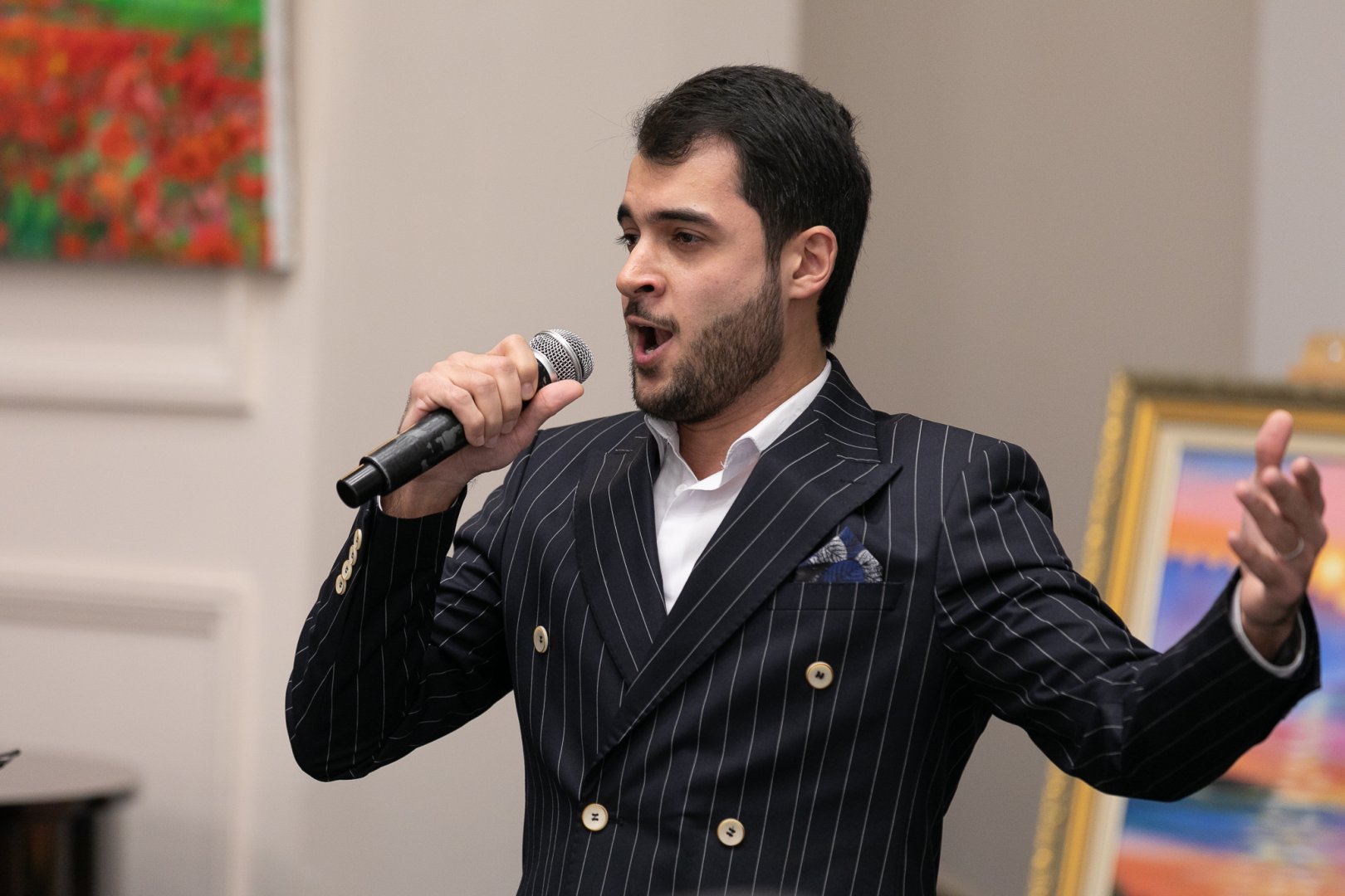 В Баку провели предновогодний концерт эстрадной музыки (ФОТО)