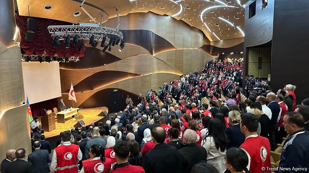 Прошло внеочередное XXVI Генеральное собрание Азербайджанского общества Красного Полумесяца (ФОТО)