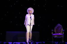 60 лет за 60 минут Елены Спициной – годы летят, словно листья бумаги на ветру… (ФОТО)