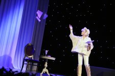 60 лет за 60 минут Елены Спициной – годы летят, словно листья бумаги на ветру… (ФОТО)