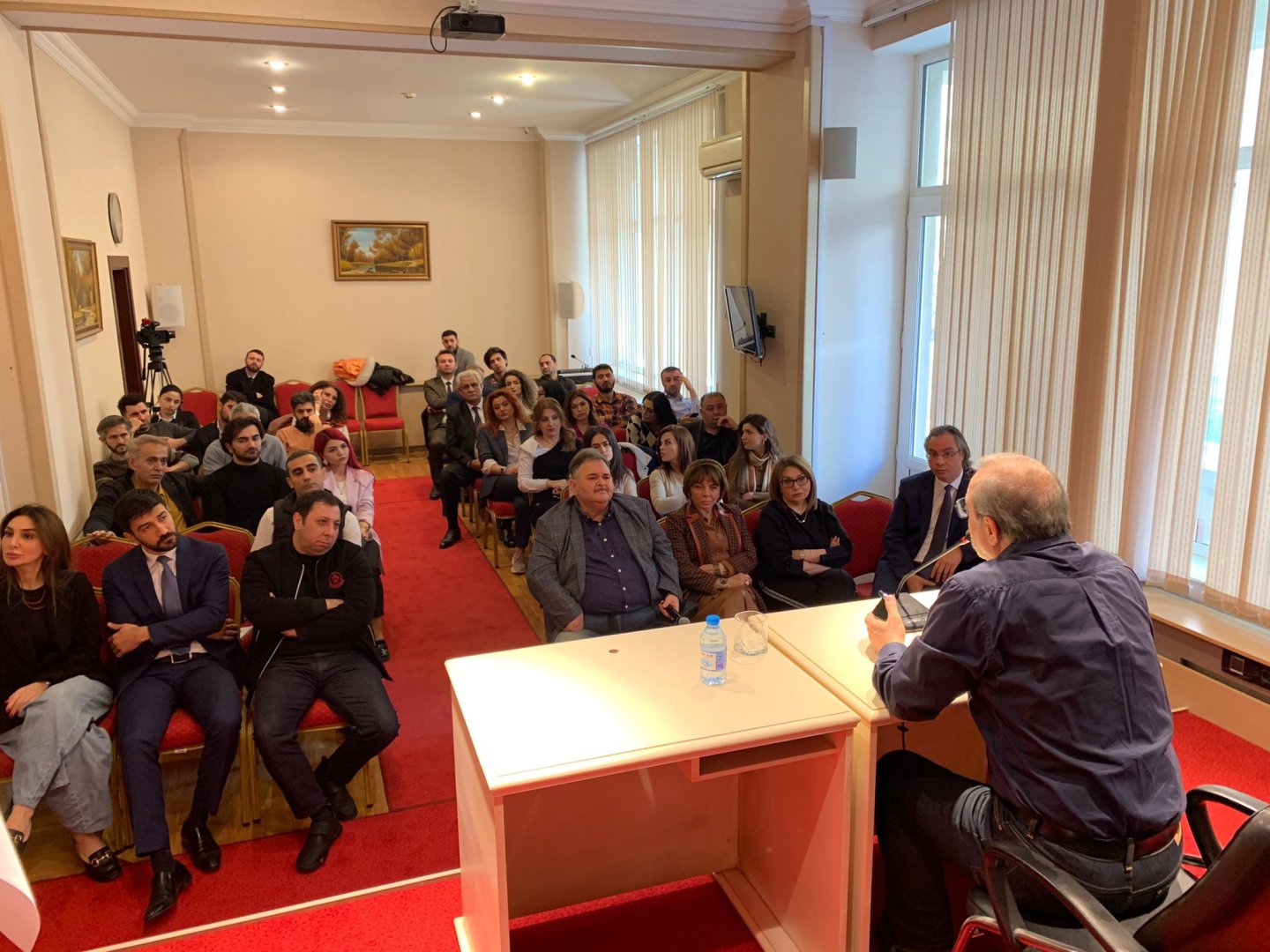 Фильмы о Карабахской войне должны затронуть сердца миллионов во всем мире - встреча с Семихом Капланоглу в Баку (ФОТО)