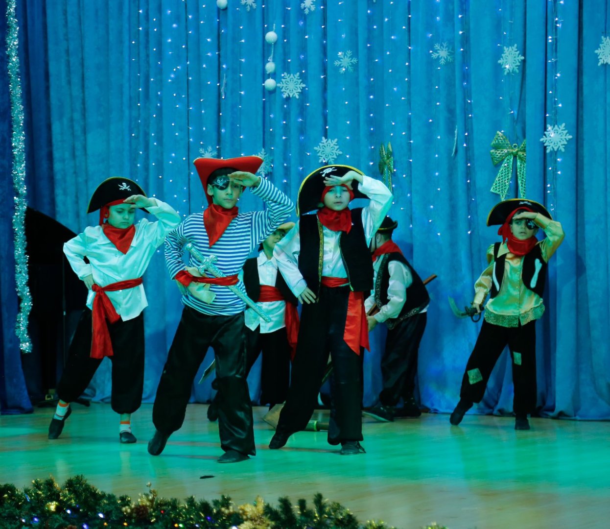 В Баку прошел концерт, посвященный Дню солидарности азербайджанцев мира и Новому году (ФОТО)