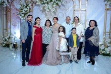 Математик и певица Улькер Гулиева провела творческий вечер в образе королевы (ФОТО)