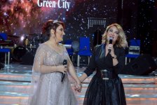 Математик и певица Улькер Гулиева провела творческий вечер в образе королевы (ФОТО)