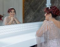 Математик и певица Улькер Гулиева провела творческий вечер в образе королевы (ФОТО)