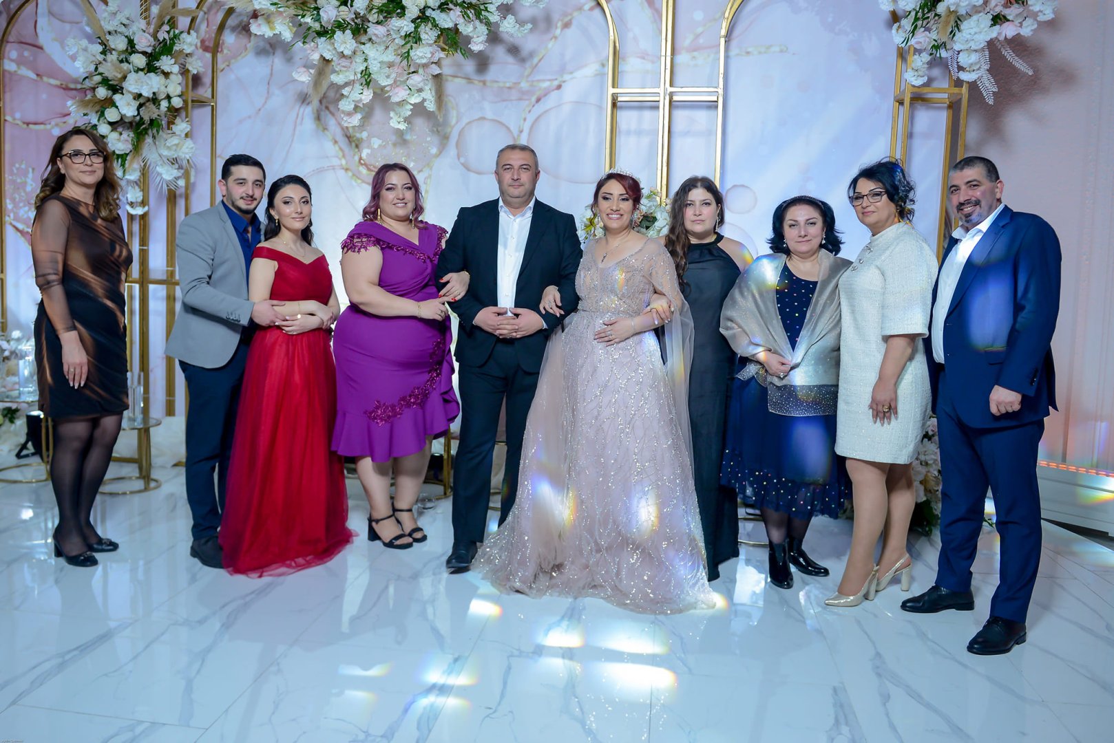 Математик и певица Улькер Гулиева провела творческий вечер в образе королевы (ФОТО)