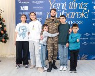 Эмин Агаларов организовал благотворительную елку в Sea Breeze  (ФОТО)