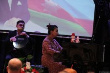 Центральная школа искусств Гара Гараева и Музыкальная школа вокала Фидан Гаджиевой провели благотворительный концерт (ФОТО)