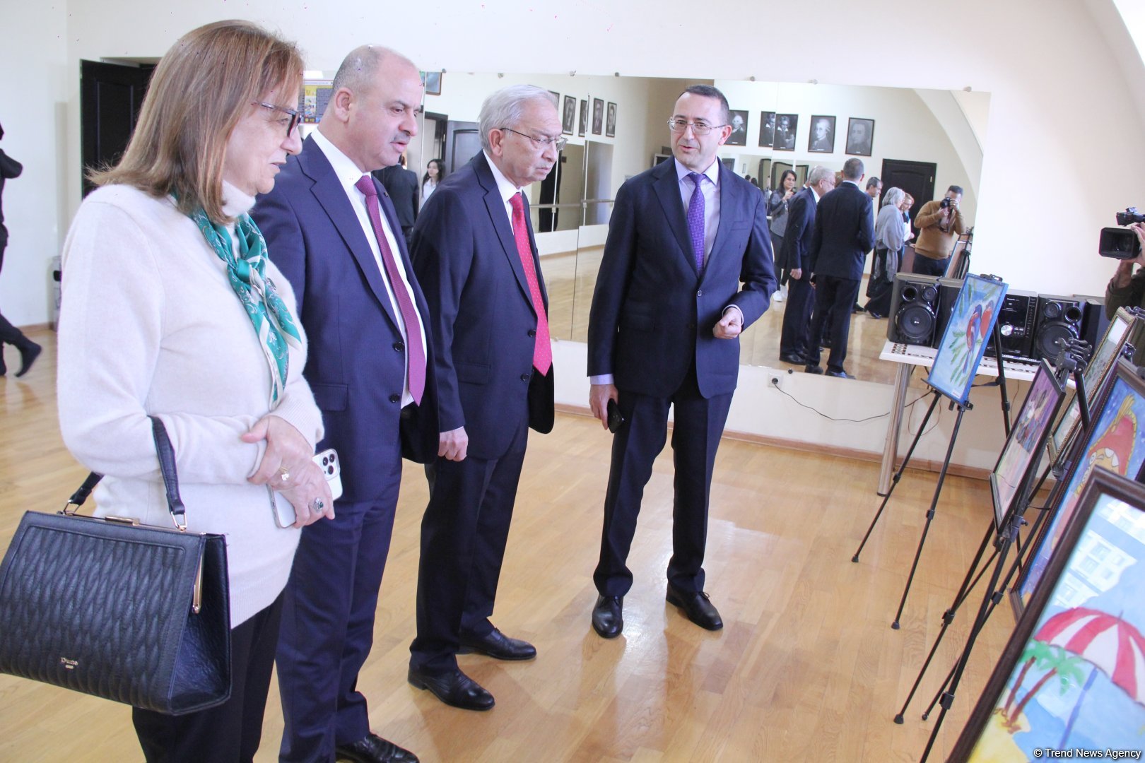 Центральная школа искусств Гара Гараева и Музыкальная школа вокала Фидан Гаджиевой провели благотворительный концерт (ФОТО)