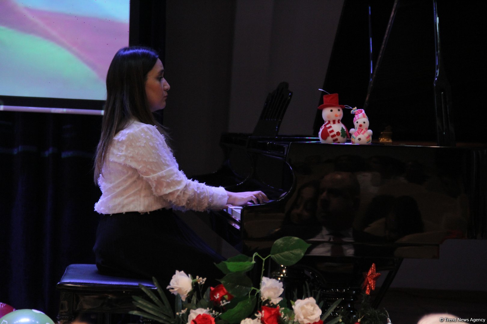 Центральная школа искусств Гара Гараева и Музыкальная школа вокала Фидан Гаджиевой провели благотворительный концерт (ФОТО)