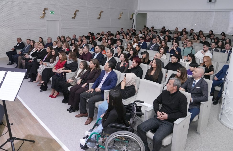 По инициативе вице-президента Фонда Гейдара Алиева Лейлы Алиевой прошел концерт «От сердца к сердцу» (ФОТО)