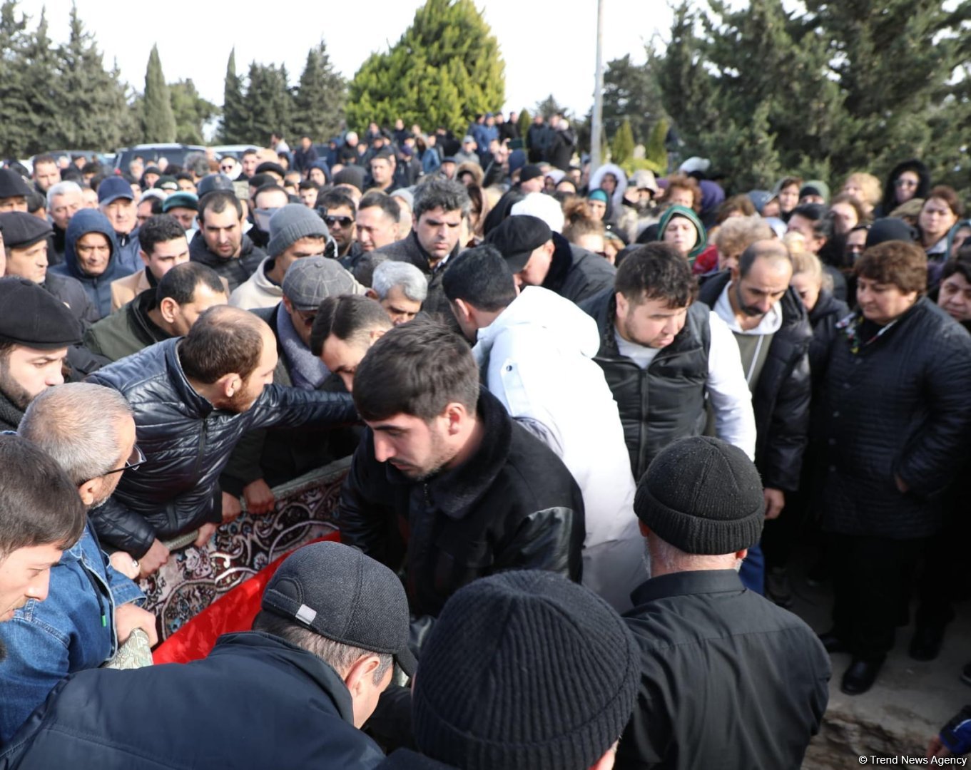 Прошли похороны заслуженной артистки Азербайджана Айгюн Бейляр (ФОТО)