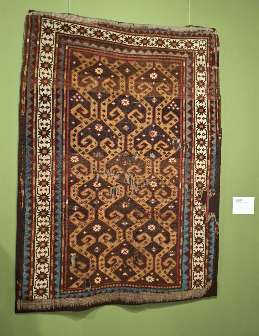 Достояние, неподвластное времени – выставка ковров, ювелирных изделий и вышивки в Баку (ФОТО)