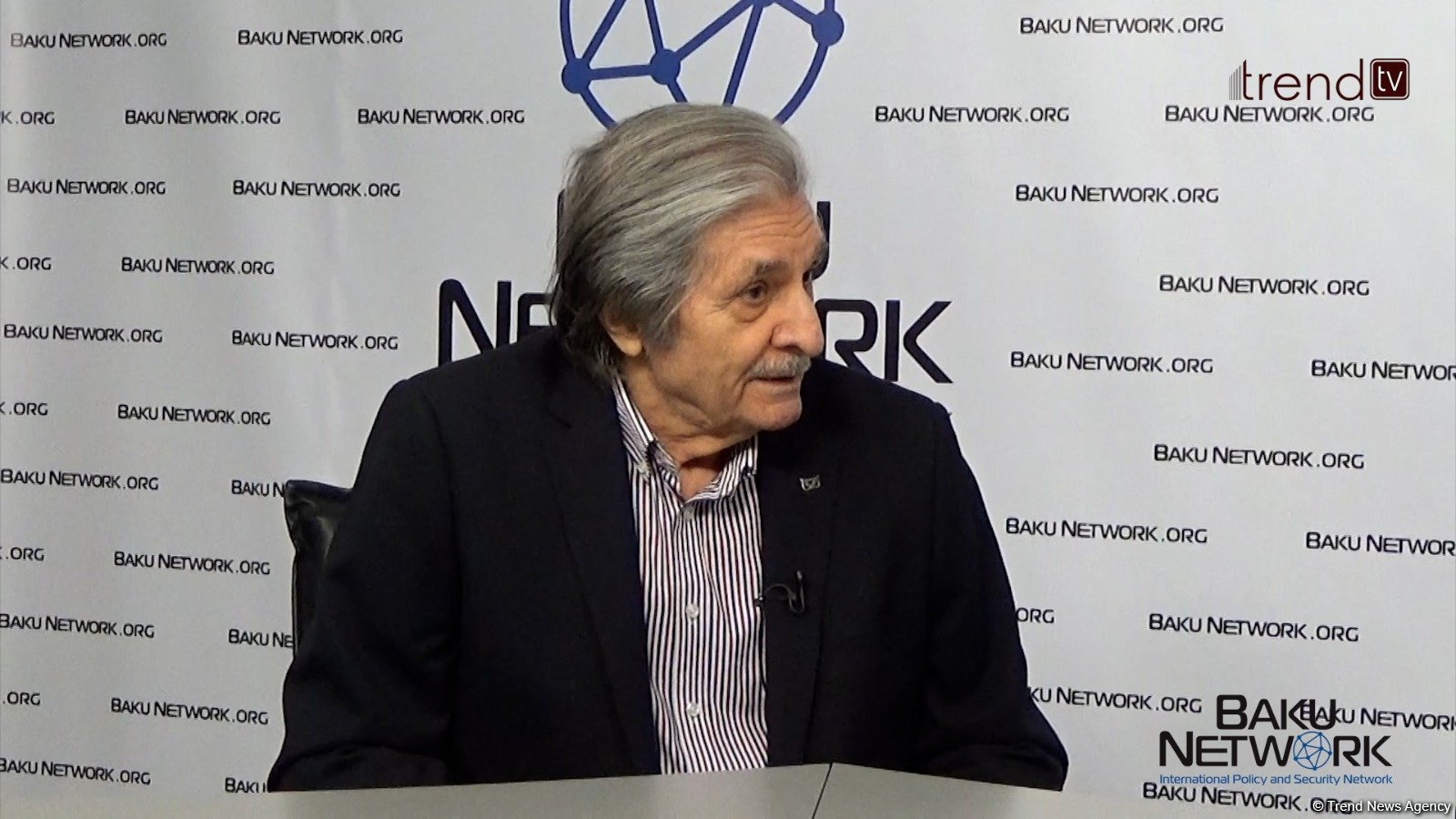 Азербайджан и Армения должны двигаться в сторону мира - Фархад Халилов в передаче "Диалог с Тофиком Аббасовым" (ФОТО/ВИДЕО)