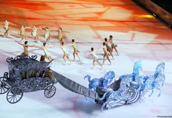 Впервые в Баку представлено феерическое шоу на льду "Сказки Евгения Плющенко" (ВИДЕО, ФОТО)