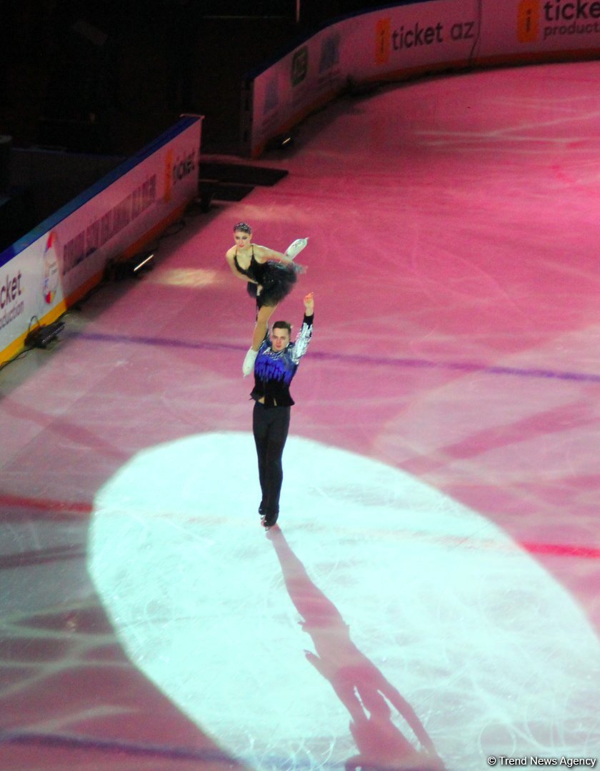 Впервые в Баку представлено феерическое шоу на льду "Сказки Евгения Плющенко" (ВИДЕО, ФОТО)