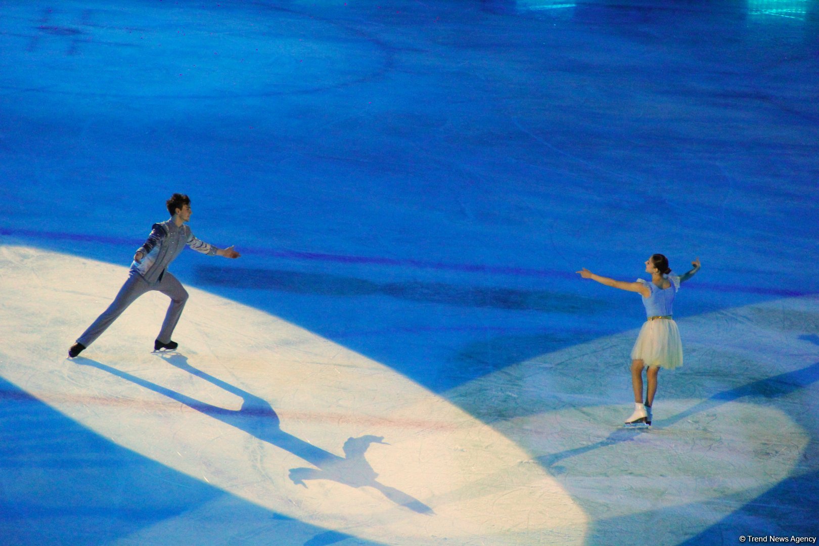 Впервые в Баку представлено феерическое шоу на льду "Сказки Евгения Плющенко" (ВИДЕО, ФОТО)