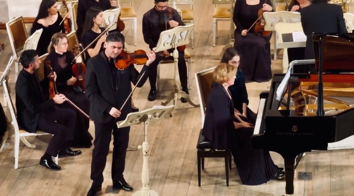 Завораживающая музыка в Баку (ФОТО)