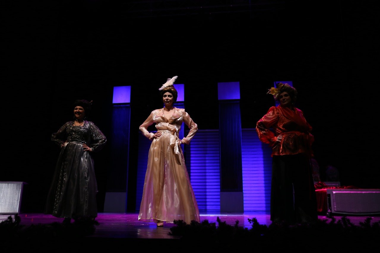 Не стоит ныть и жаловаться на судьбу! Как в Баку три женщины "золотого возраста" решили найти мужей (ФОТО)