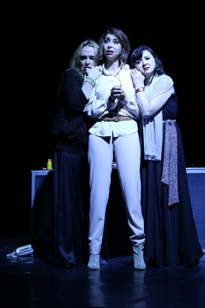 Не стоит ныть и жаловаться на судьбу! Как в Баку три женщины "золотого возраста" решили найти мужей (ФОТО)