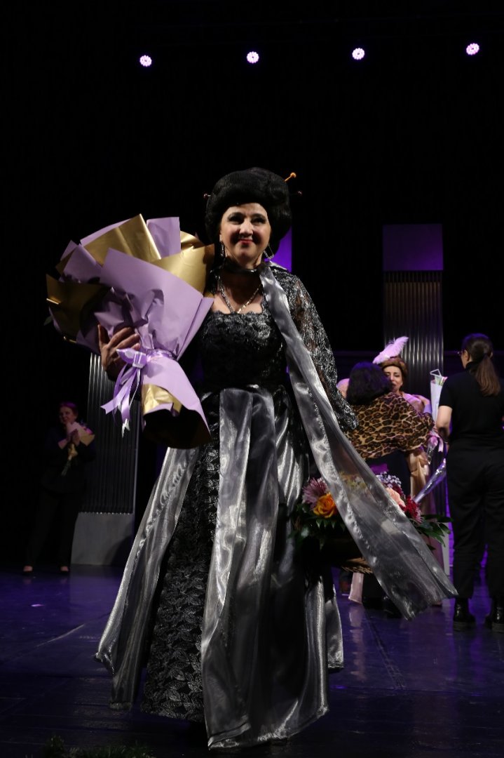 Не стоит ныть и жаловаться на судьбу! Как в Баку три женщины "золотого возраста" решили найти мужей (ФОТО)