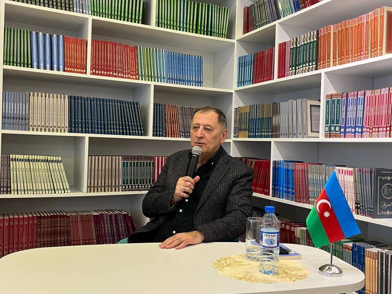 В Баку прошел поэтический вечер в честь юбилея Баба Везироглу (ФОТО)