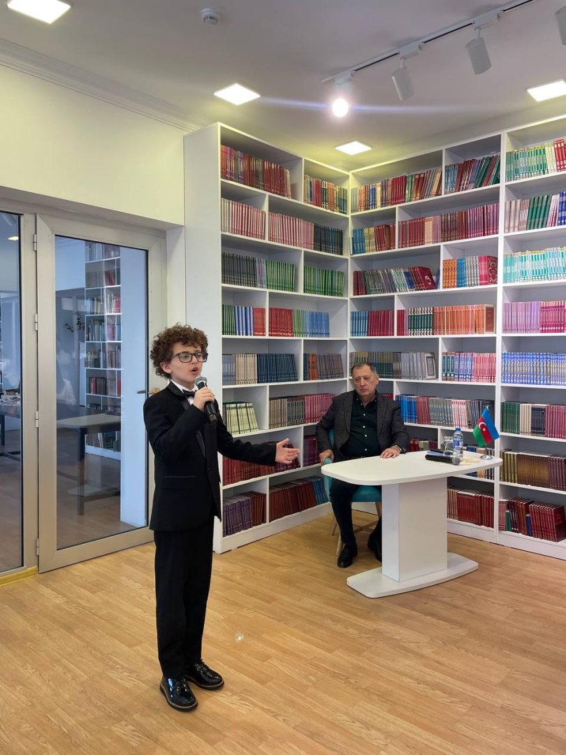 В Баку прошел поэтический вечер в честь юбилея Баба Везироглу (ФОТО)