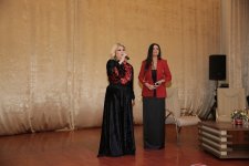 В рамках проекта "Qonağımız var" состоялась встреча с Метанет Искендерли (ФОТО)