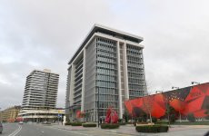 Президент Ильхам Алиев ознакомился с работами по строительству и благоустройству в Центральном парковом квартале и условиями, созданными в Офисном здании Белого города Баку (ФОТО)