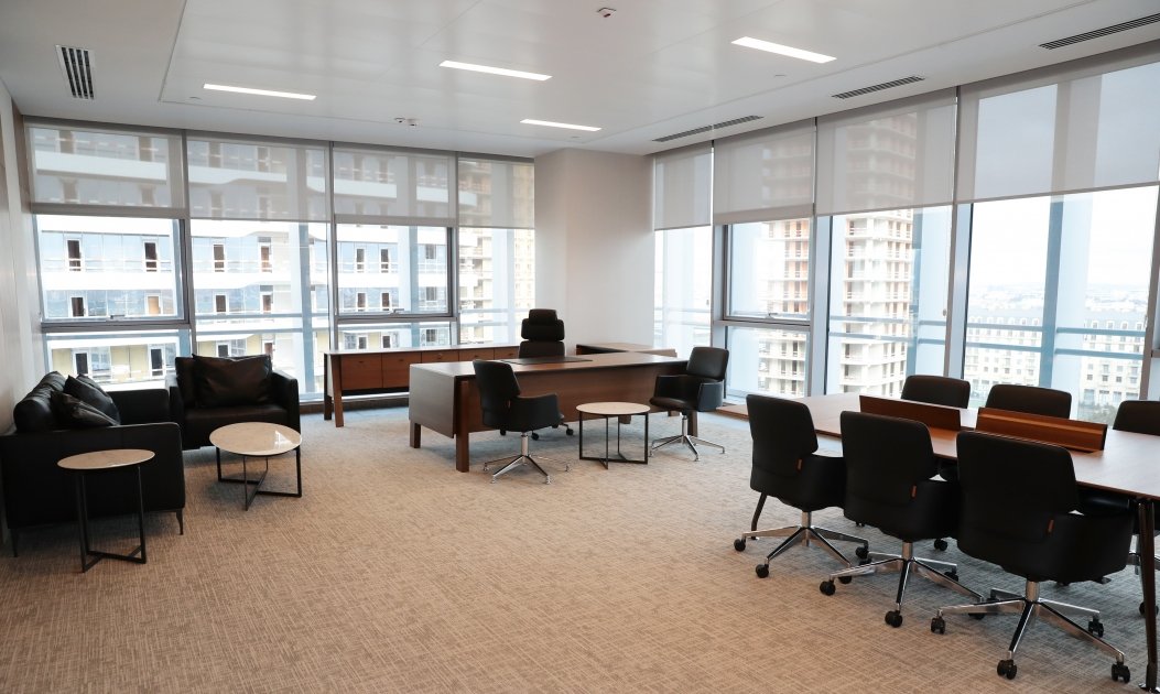 Президент Ильхам Алиев ознакомился с работами по строительству и благоустройству в Центральном парковом квартале и условиями, созданными в Офисном здании Белого города Баку (ФОТО)