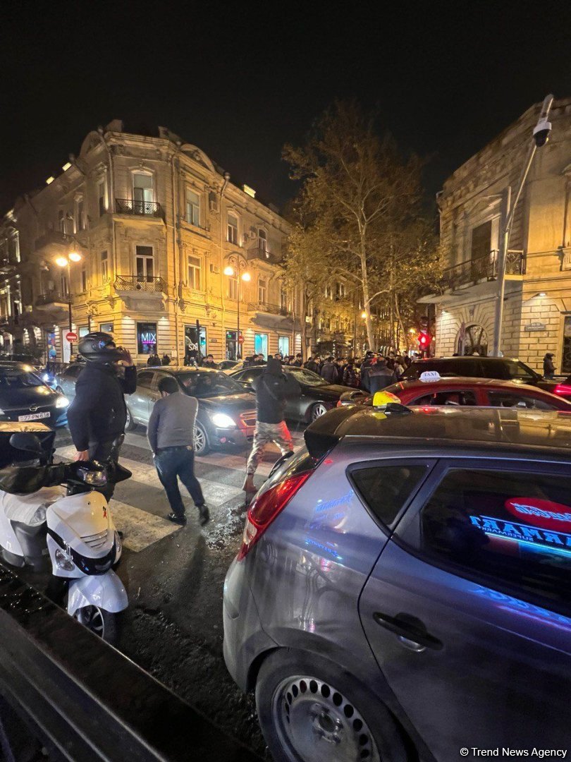 В Баку водитель автомобиля сбил пешехода (ФОТО)