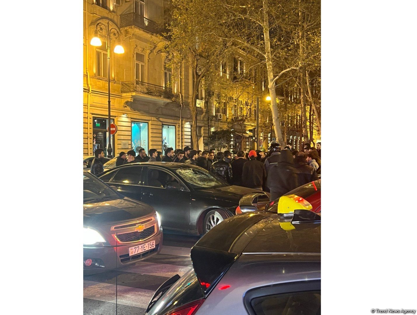 В Баку водитель автомобиля сбил пешехода (ФОТО)