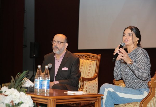 Народный артист Эйюб Ягубов встретился с поклонниками (ФОТО)