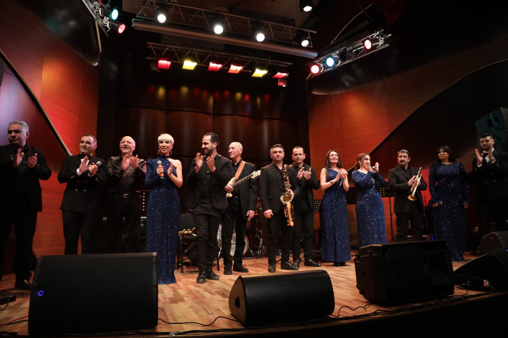 В Баку прошла потрясающая премьера ансамбля "Гая" – фантазия "Аршин мал алан" (ВИДЕО, ФОТО)