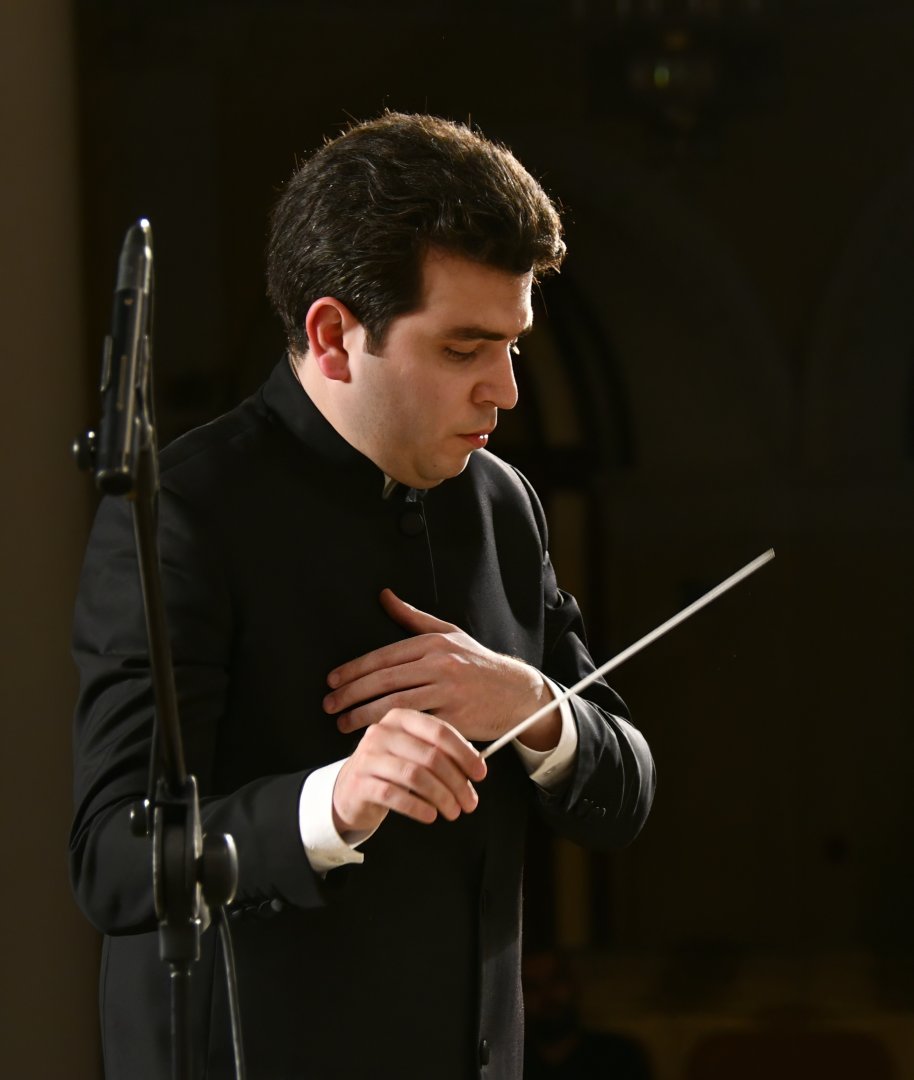 Волшебные звуки флейты в Баку (ФОТО)