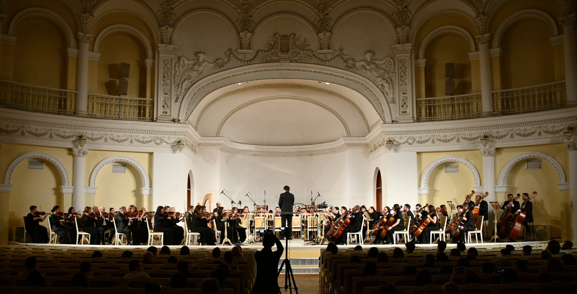 Волшебные звуки флейты в Баку (ФОТО)