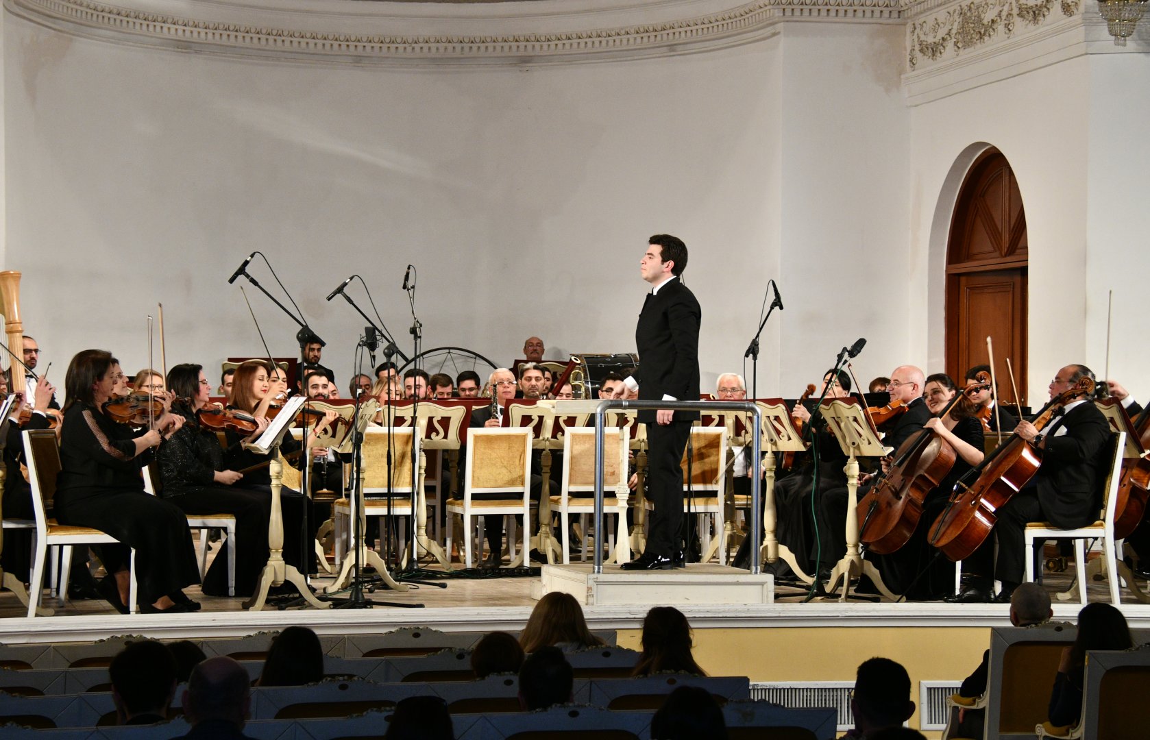 Волшебные звуки флейты в Баку (ФОТО)