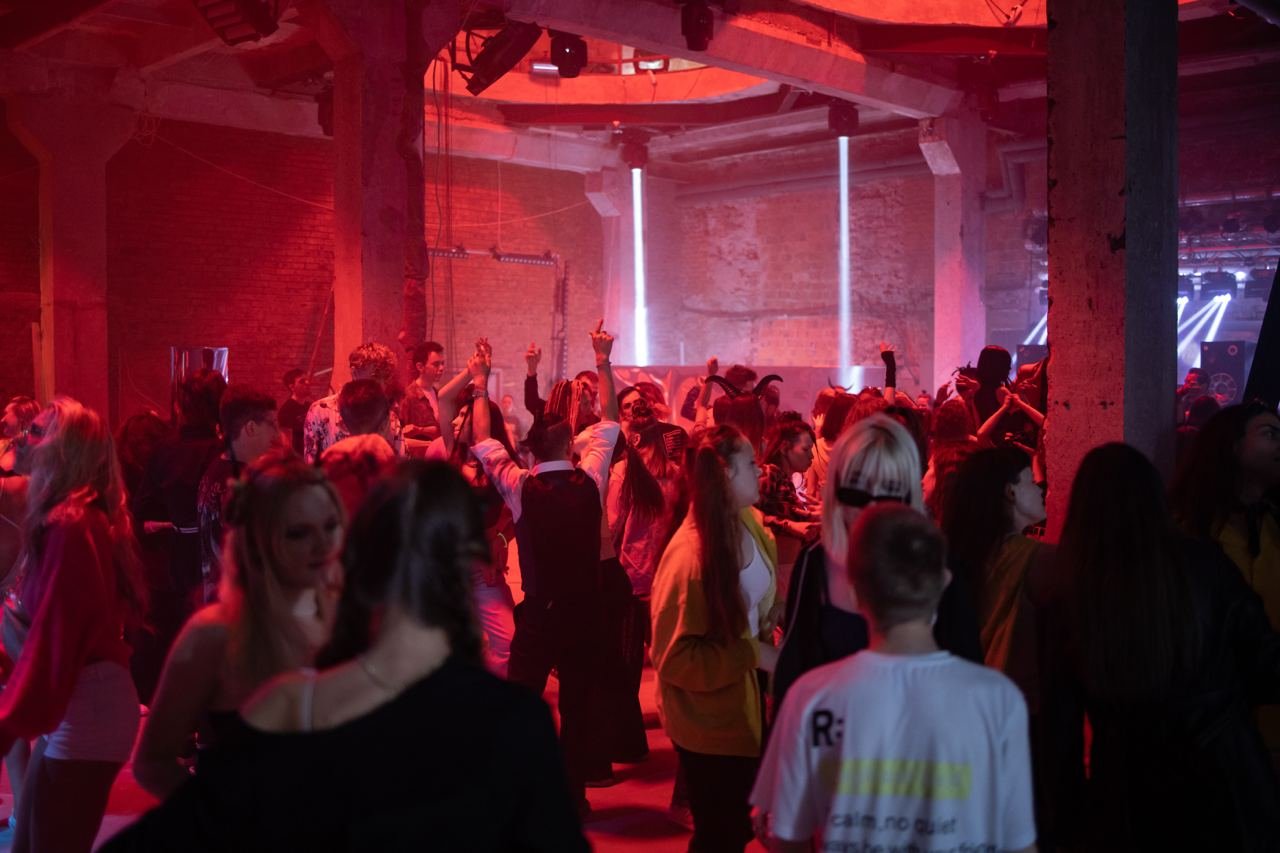 На большие экраны России выходит фильм "Детка" по сценарию Наргиз Багирзаде (ФОТО)