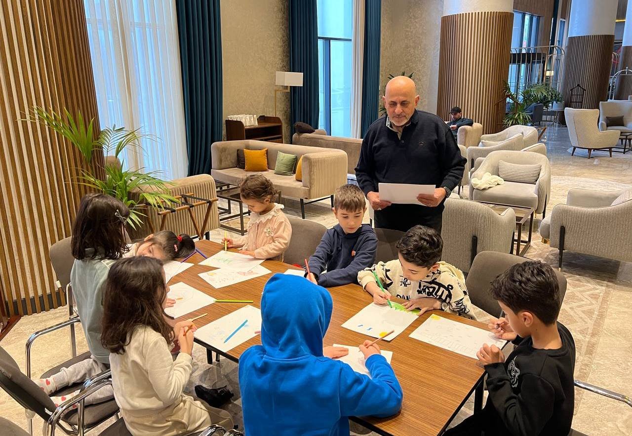 В Шабране прошел недельный симпозиум художников "По следам наследия" (ФОТО)