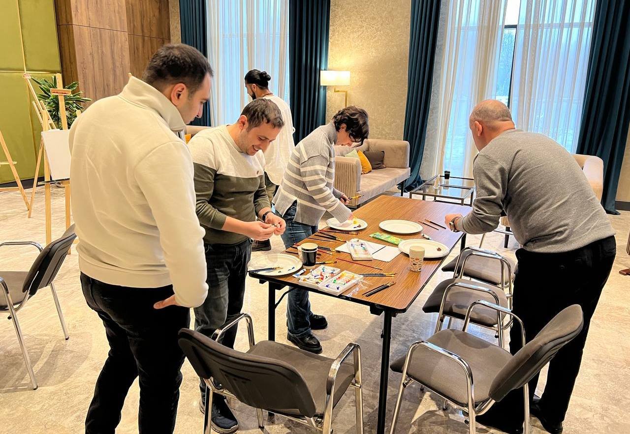 В Шабране прошел недельный симпозиум художников "По следам наследия" (ФОТО)