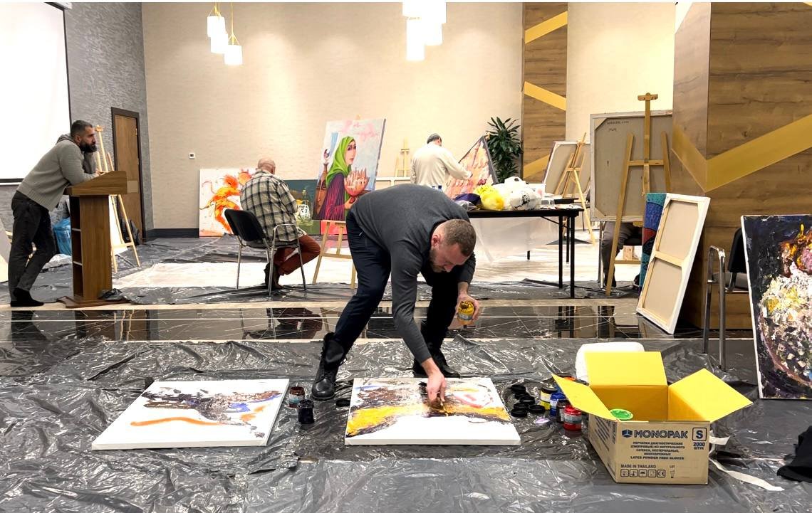 В Шабране прошел недельный симпозиум художников "По следам наследия" (ФОТО)