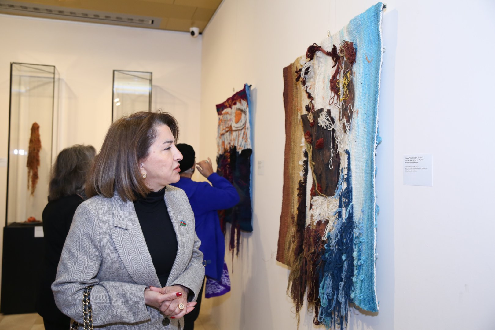 "Родина моя" – выставка гобеленов Адиля Шихалиева в Баку (ФОТО)