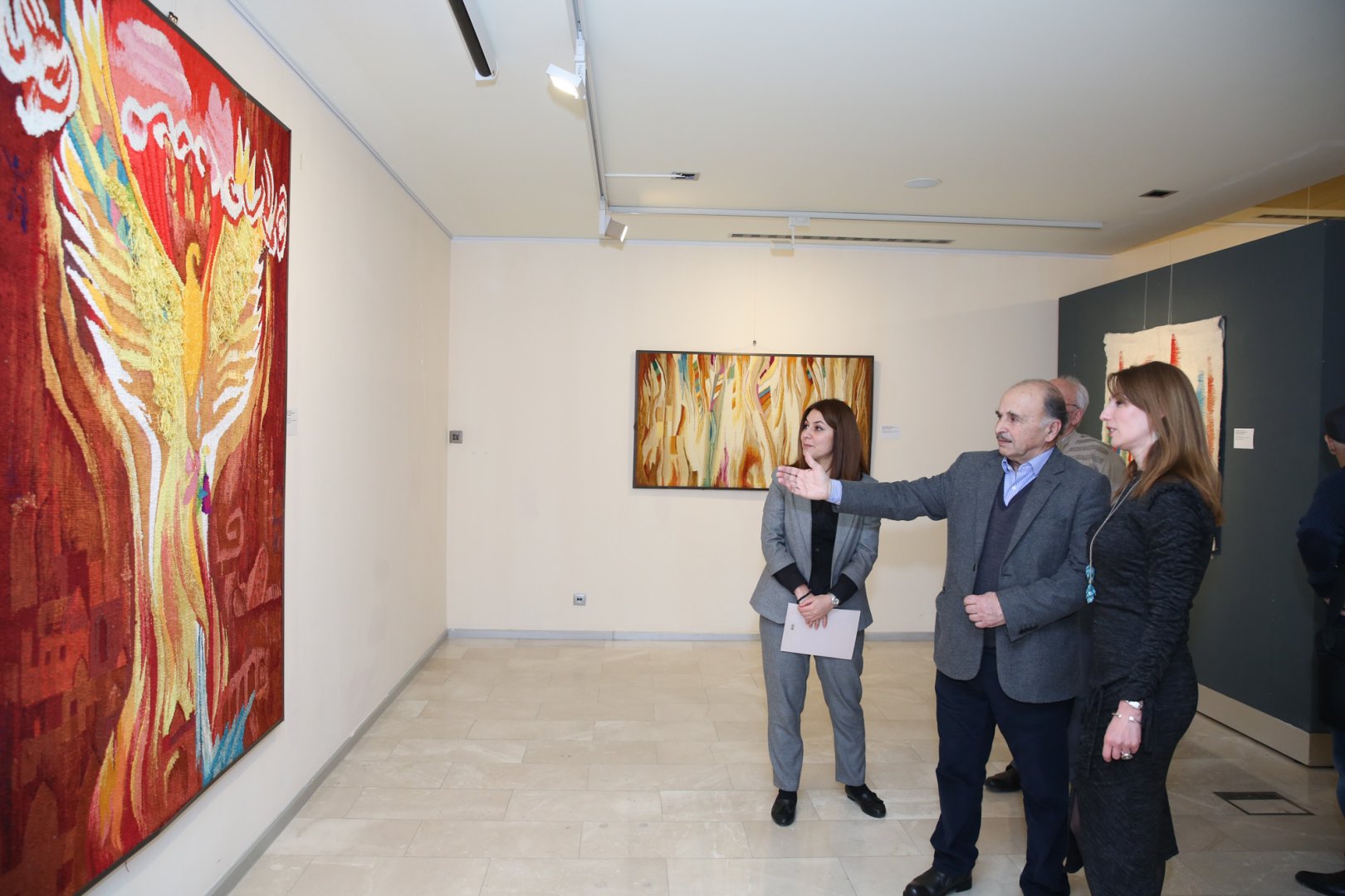 "Родина моя" – выставка гобеленов Адиля Шихалиева в Баку (ФОТО)