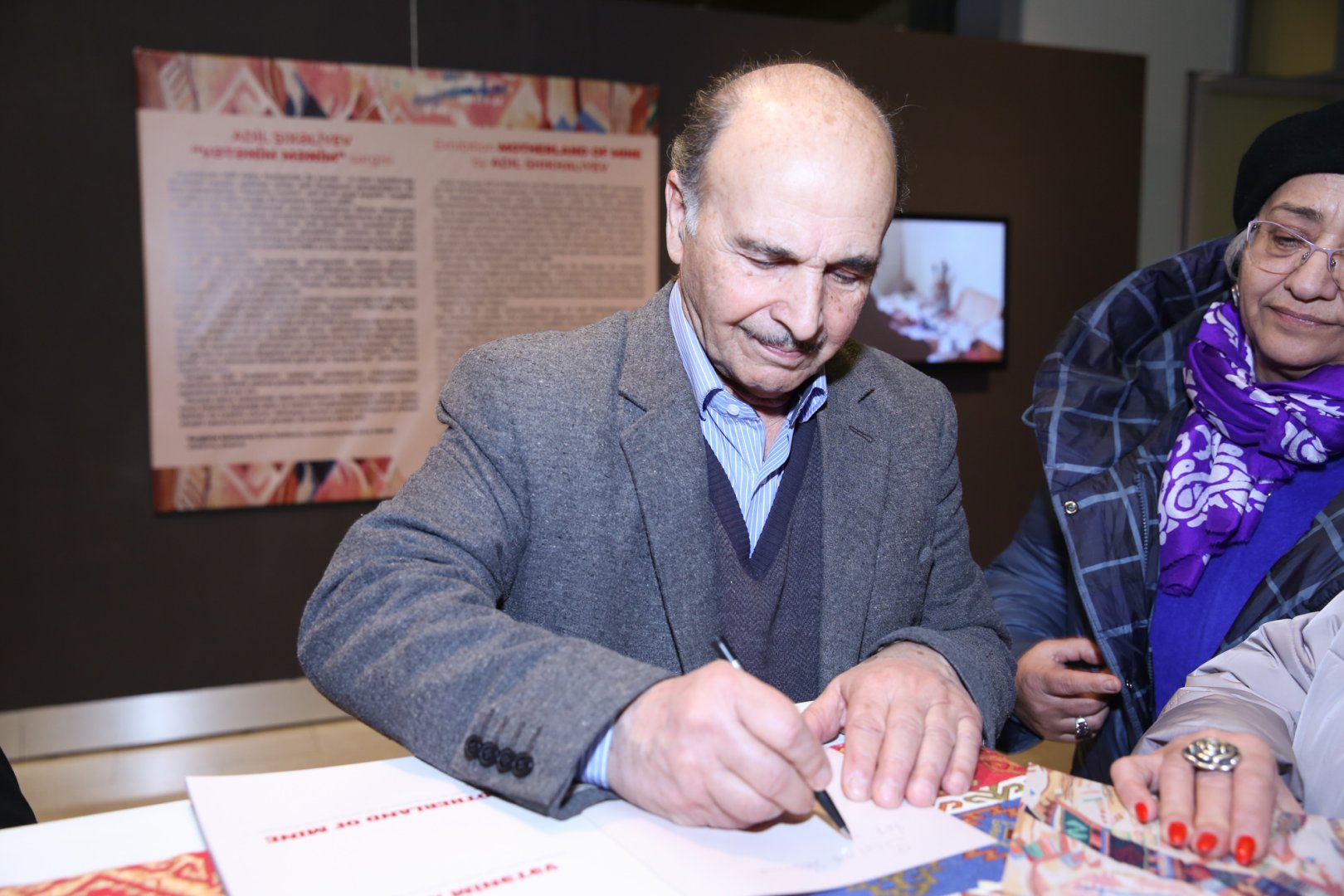 "Родина моя" – выставка гобеленов Адиля Шихалиева в Баку (ФОТО)