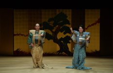 В Центре Гейдара Алиева представлен уникальный театрализованный вид искусства Японии XIII века (ФОТО)