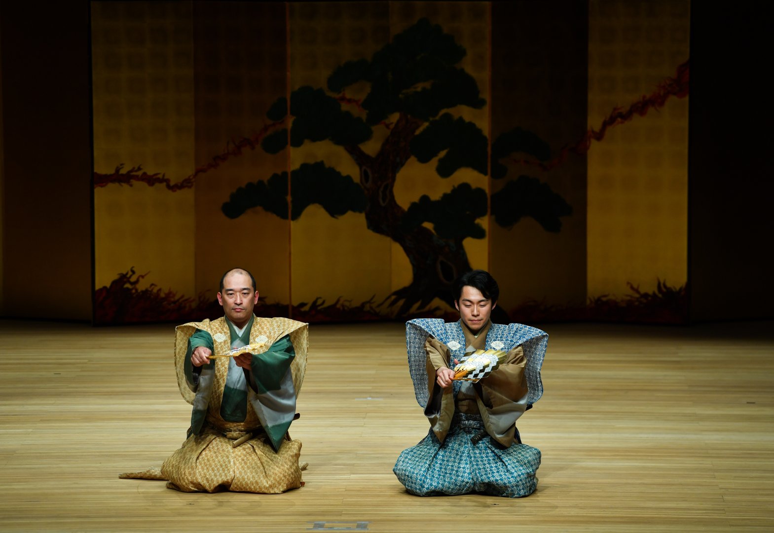 В Центре Гейдара Алиева представлен уникальный театрализованный вид искусства Японии XIII века (ФОТО)