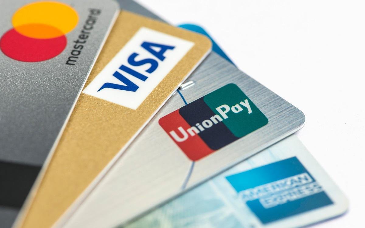 В Азербайджане увеличились платежи по картам Visa нерезидентных финансовых институтов