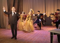 "Qonağımız var" – встреча заслуженного артиста Азербайджана Адалята Шукюрова с поклонниками (ФОТО)