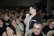 "Qonağımız var" – встреча заслуженного артиста Азербайджана Адалята Шукюрова с поклонниками (ФОТО)